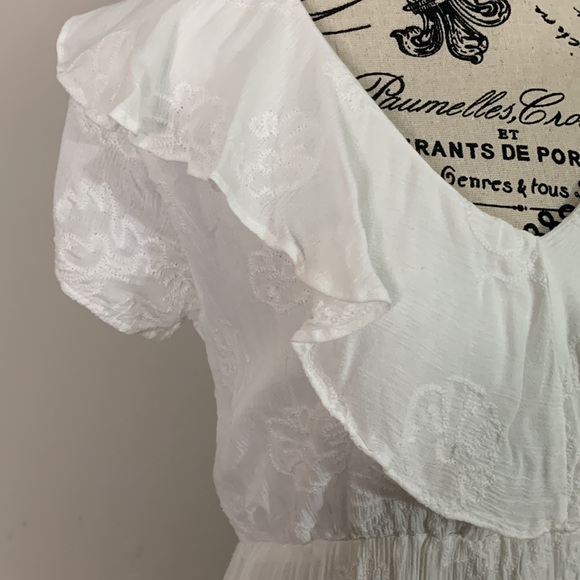 Tropical Morning Maxi Dress AMUSE SOCIETY Color: Casa Blanca Size: S NWOT - Picture 6 of 11